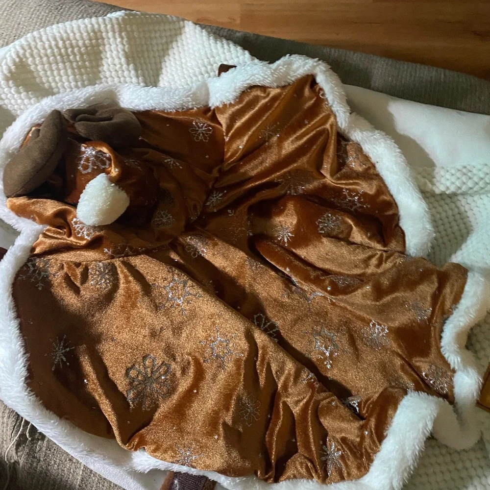 Reindeer capes for dogs and cats
